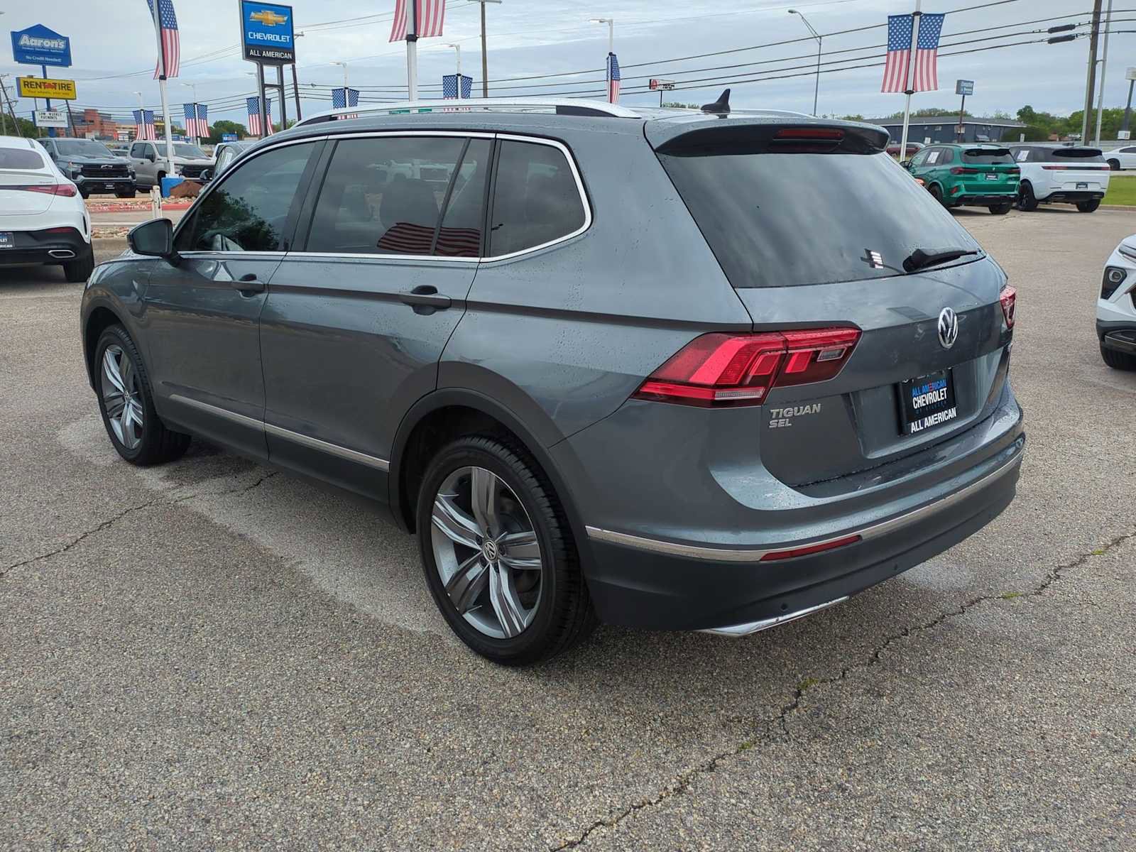 Used 2019 Volkswagen Tiguan SEL Premium AWD/4WD image 6
