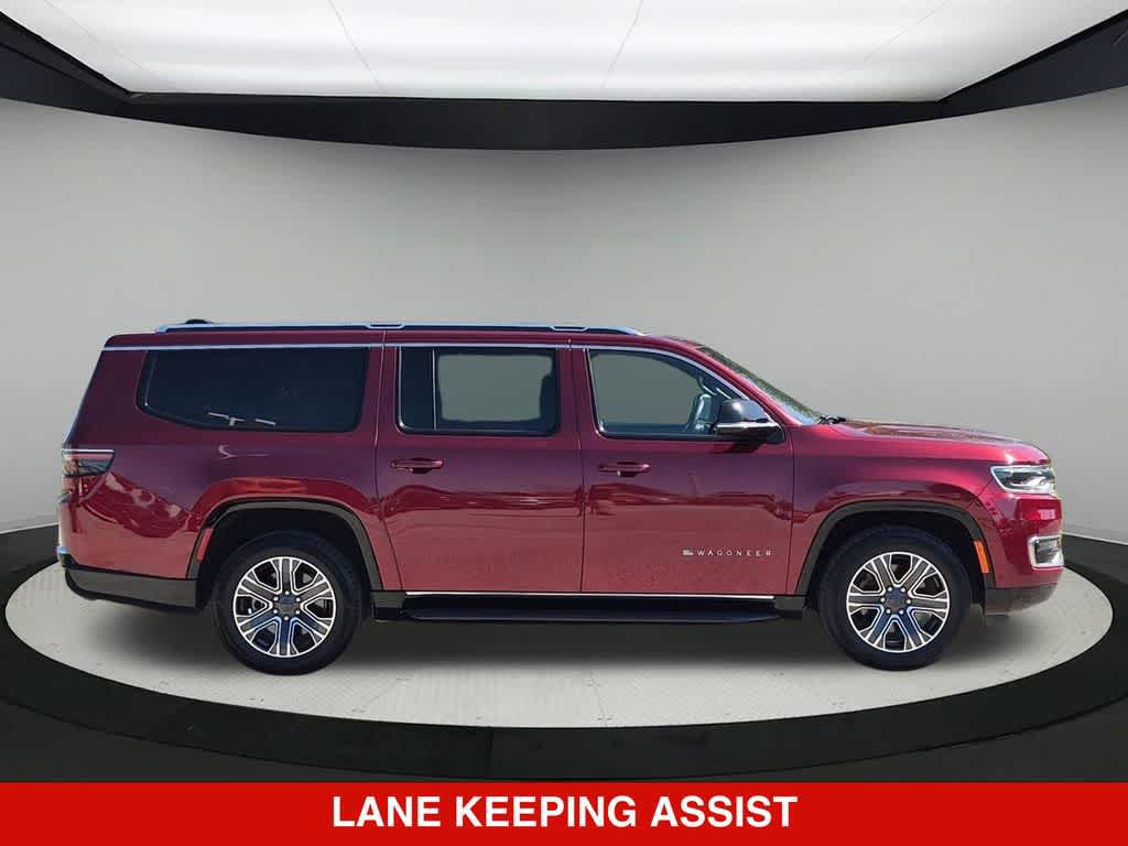 Used 2024 Jeep Wagoneer L Series II w/ Flexible Seating Group AWD/4WD image 8