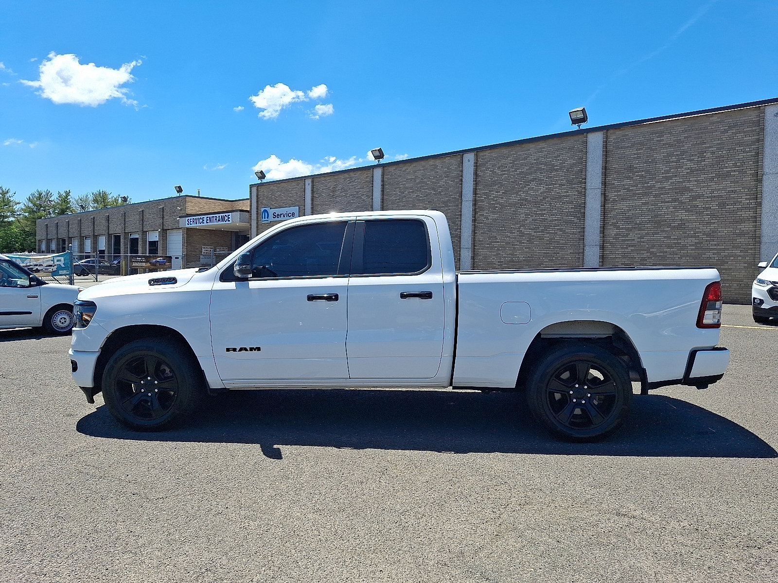 Certified 2023 RAM 1500 Big Horn AWD/4WD image 3