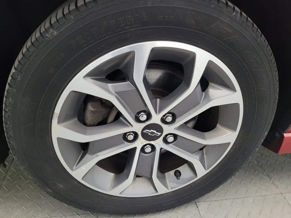 Used 2018 Chevrolet Sonic LT FWD image 31