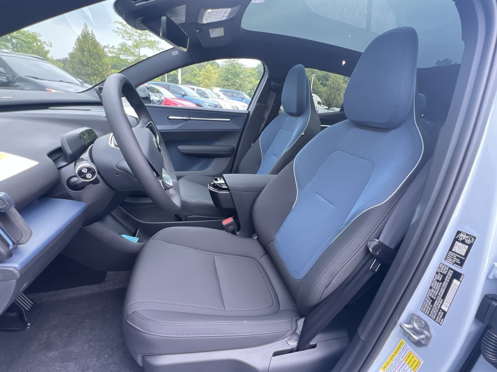 New 2026 Volvo EX30 Ultra w/ Protection Package Premier AWD/4WD image 13