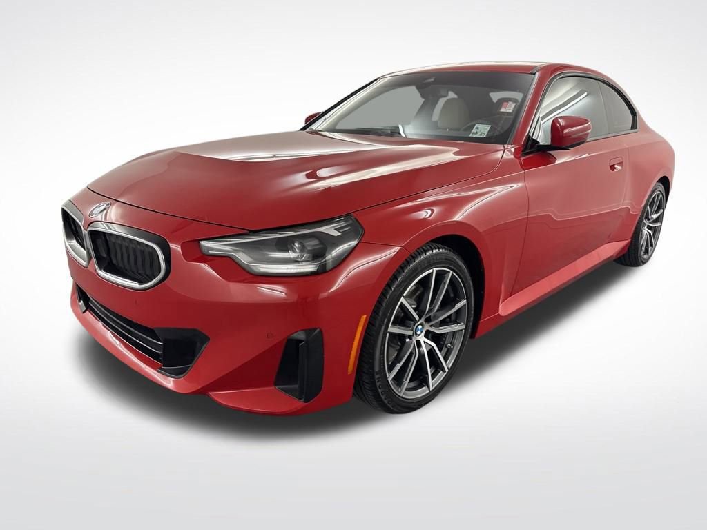 Used 2024 BMW 230i Coupe w/ Convenience Package image 4