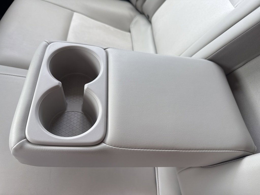 Used 2023 Nissan Ariya FWD image 44