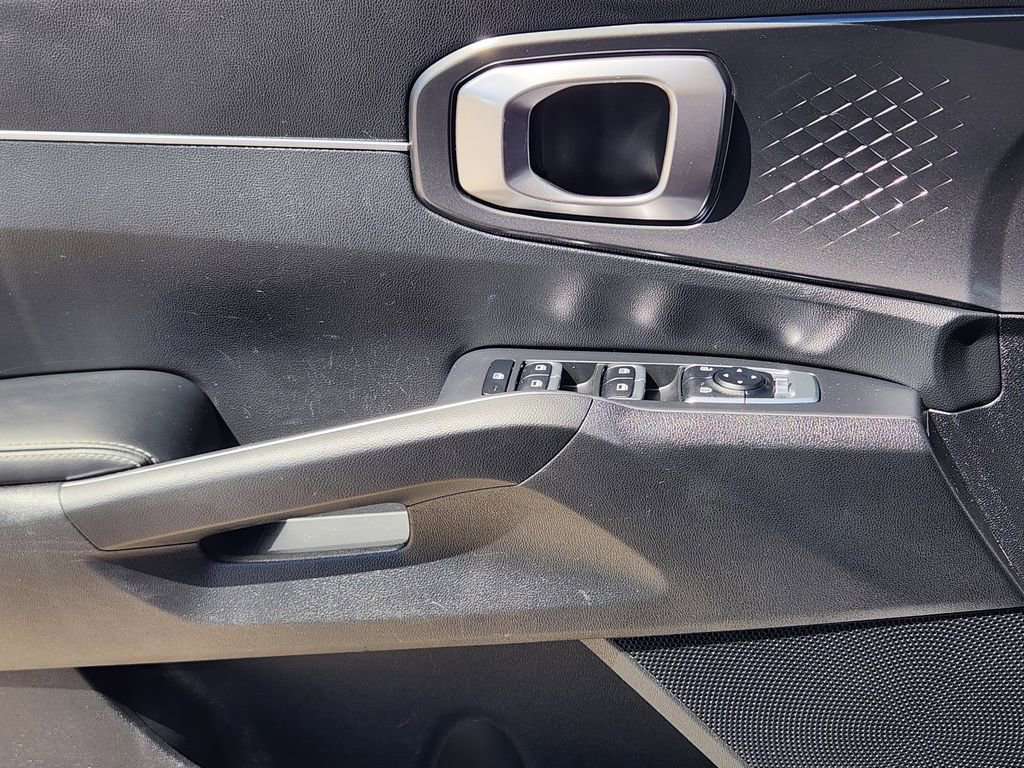 Used 2021 Kia Sorento LX image 22