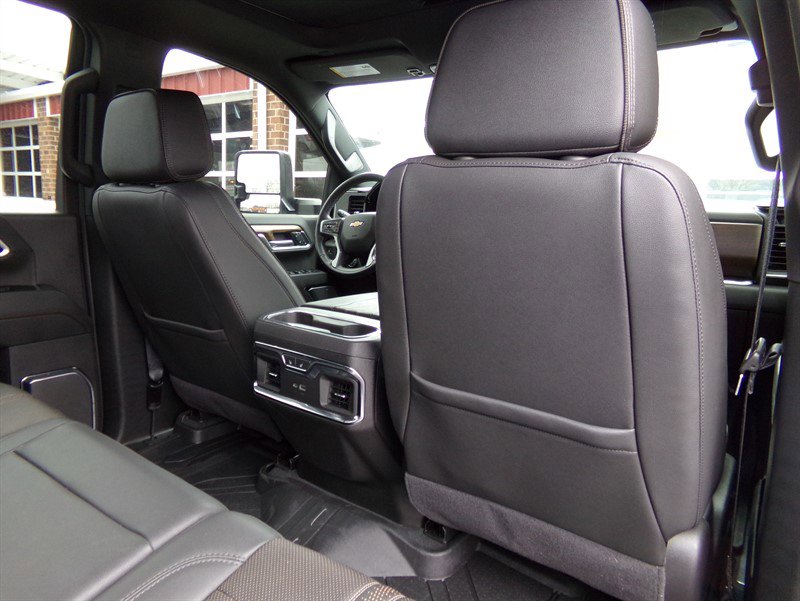 Used 2024 Chevrolet Silverado 2500 High Country w/ High Country Premium Package image 44
