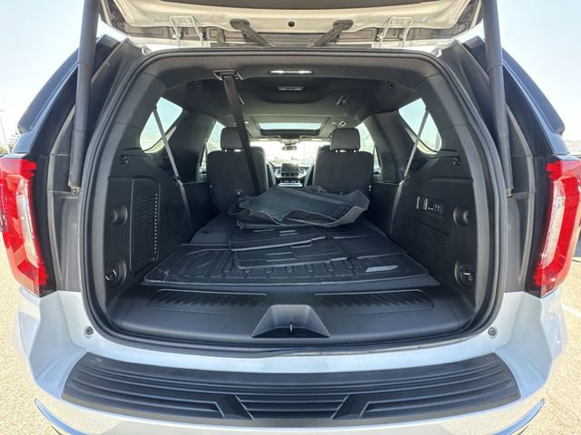Certified 2023 GMC Yukon SLT w/ SLT Luxury Package AWD/4WD image 27