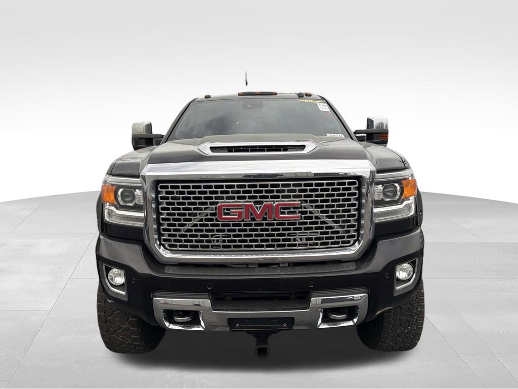 Used 2017 GMC Sierra 2500 Denali w/ Duramax Plus Package image 7