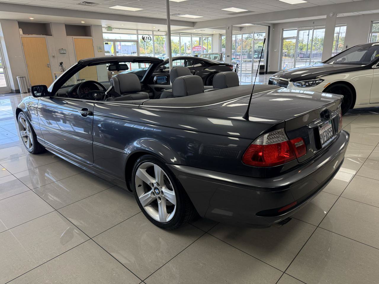 Used 2006 BMW 325Ci Convertible RWD image 5