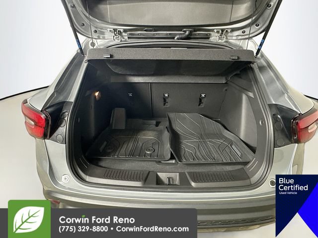 Used 2025 Chevrolet Trax RS w/ Driver Confidence Package FWD image 28