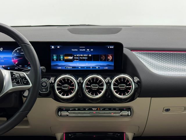 Certified 2025 Mercedes-Benz GLA 250 image 4