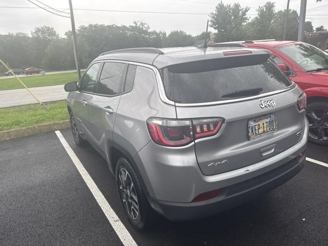 Used 2022 Jeep Compass Latitude AWD/4WD image 4