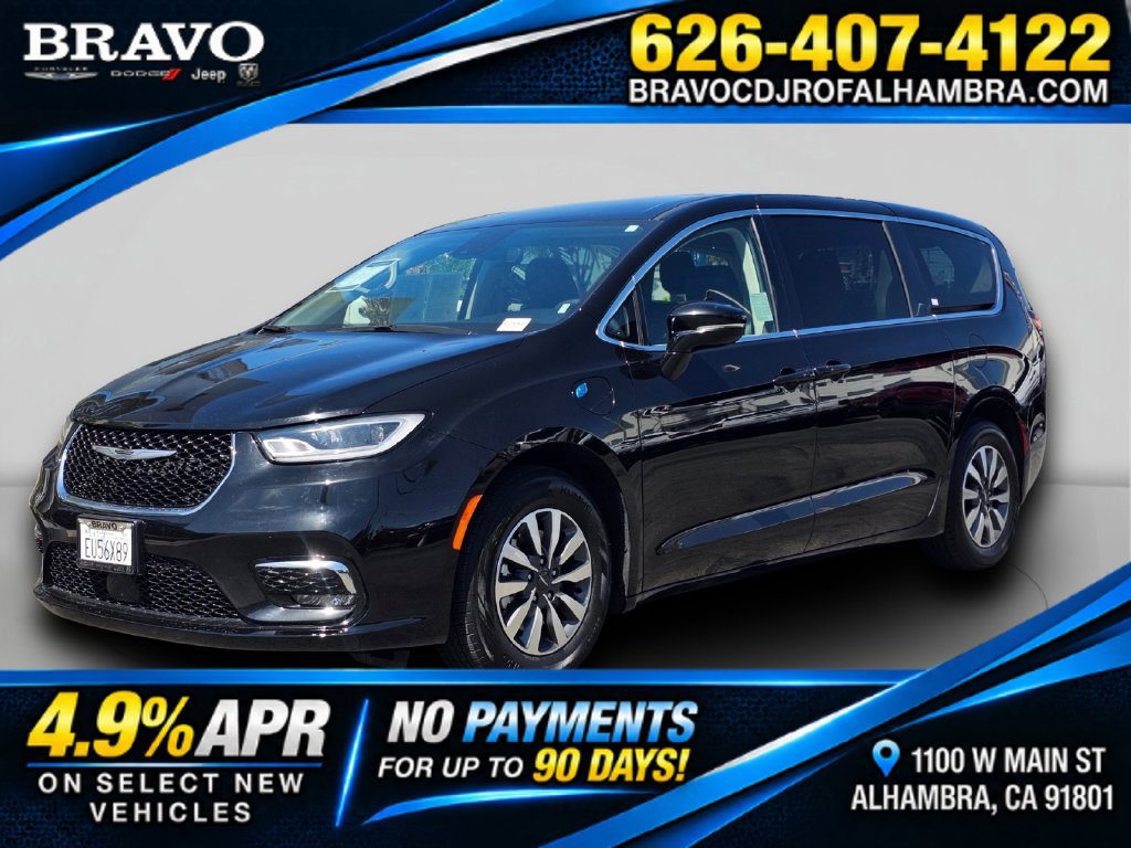 Used 2024 Chrysler Pacifica Limited