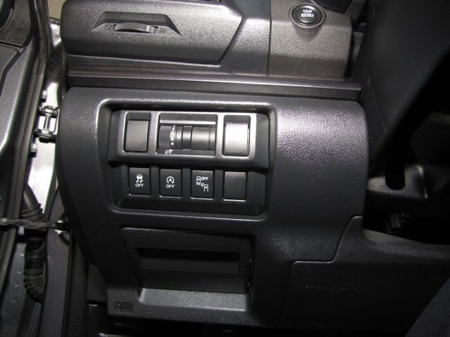 Used 2022 Subaru Crosstrek 2.5i Sport w/ Moonroof Package AWD/4WD image 9