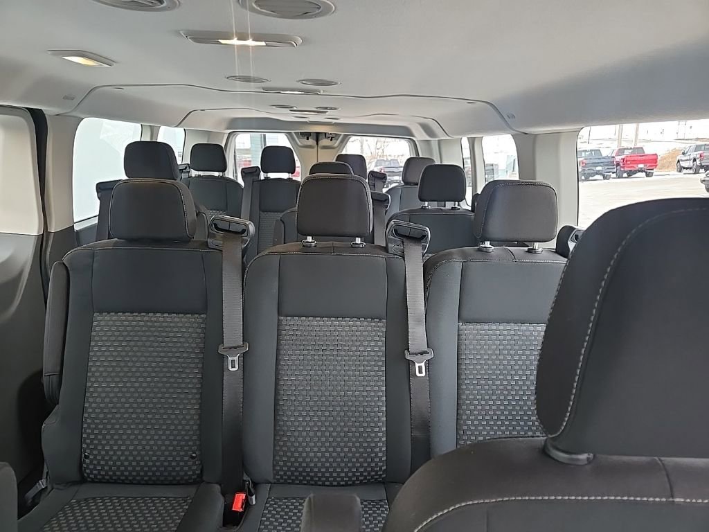 Used 2023 Ford Transit 350 XLT image 39