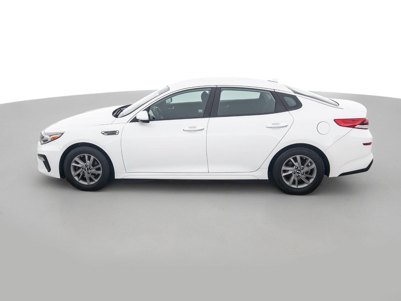 Used 2020 Kia Optima LX image 8