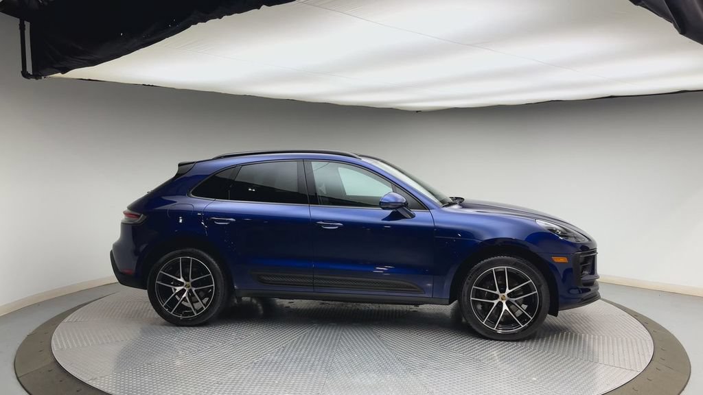 Used 2022 Porsche Macan AWD/4WD image 9