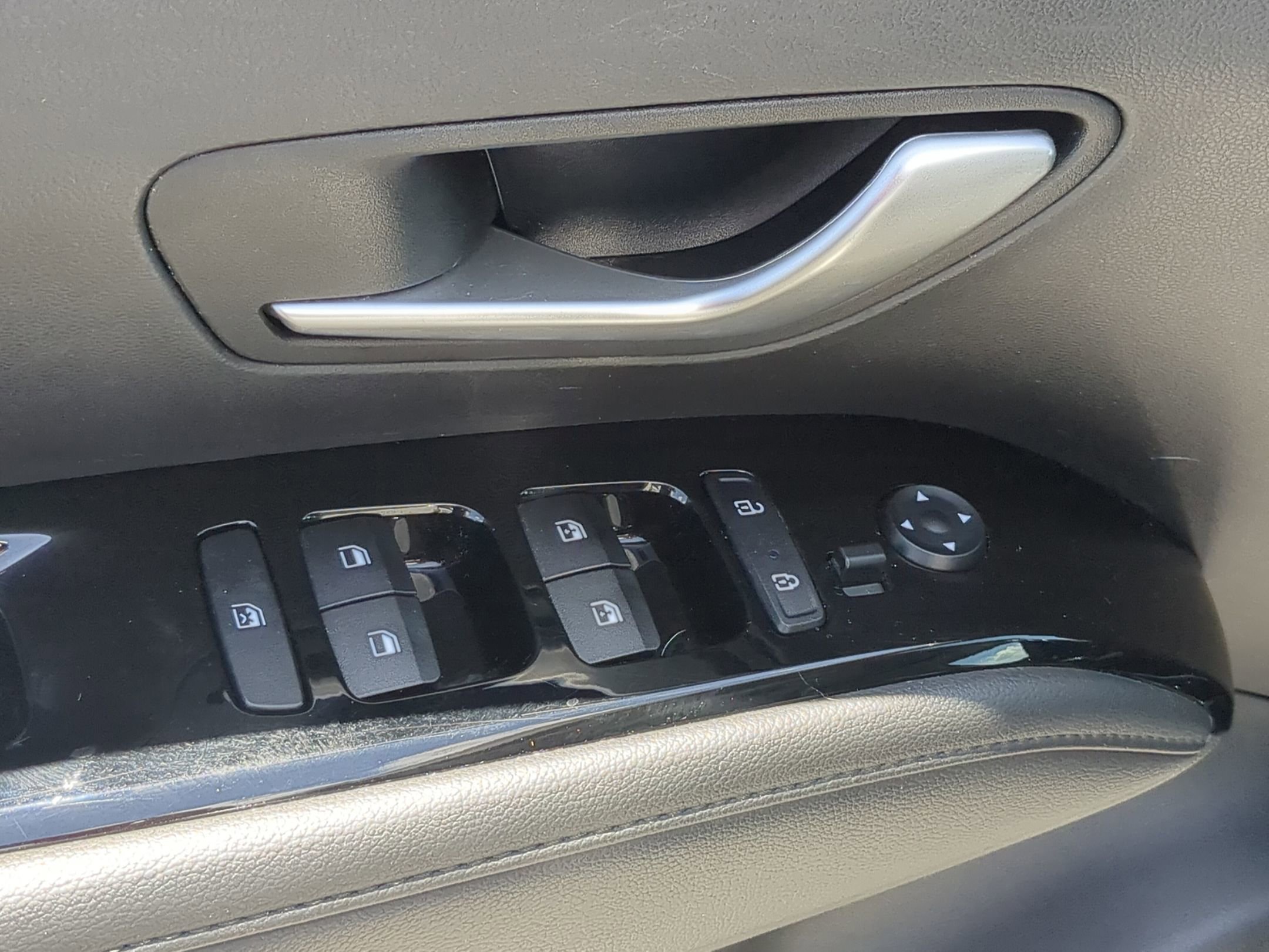 Used 2024 Hyundai Tucson Limited FWD image 15