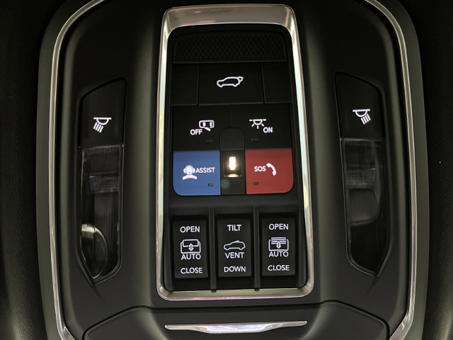New 2026 Jeep Grand Cherokee Limited w/ Luxury Tech Group II AWD/4WD image 26