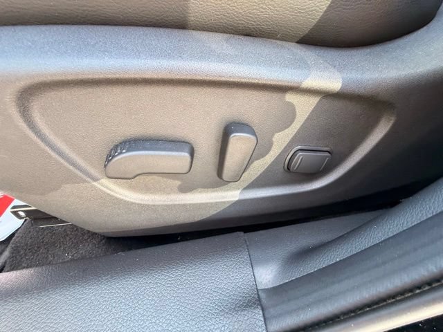 Certified 2017 Nissan Rogue Sport SL w/ SL Premium Package AWD/4WD image 14