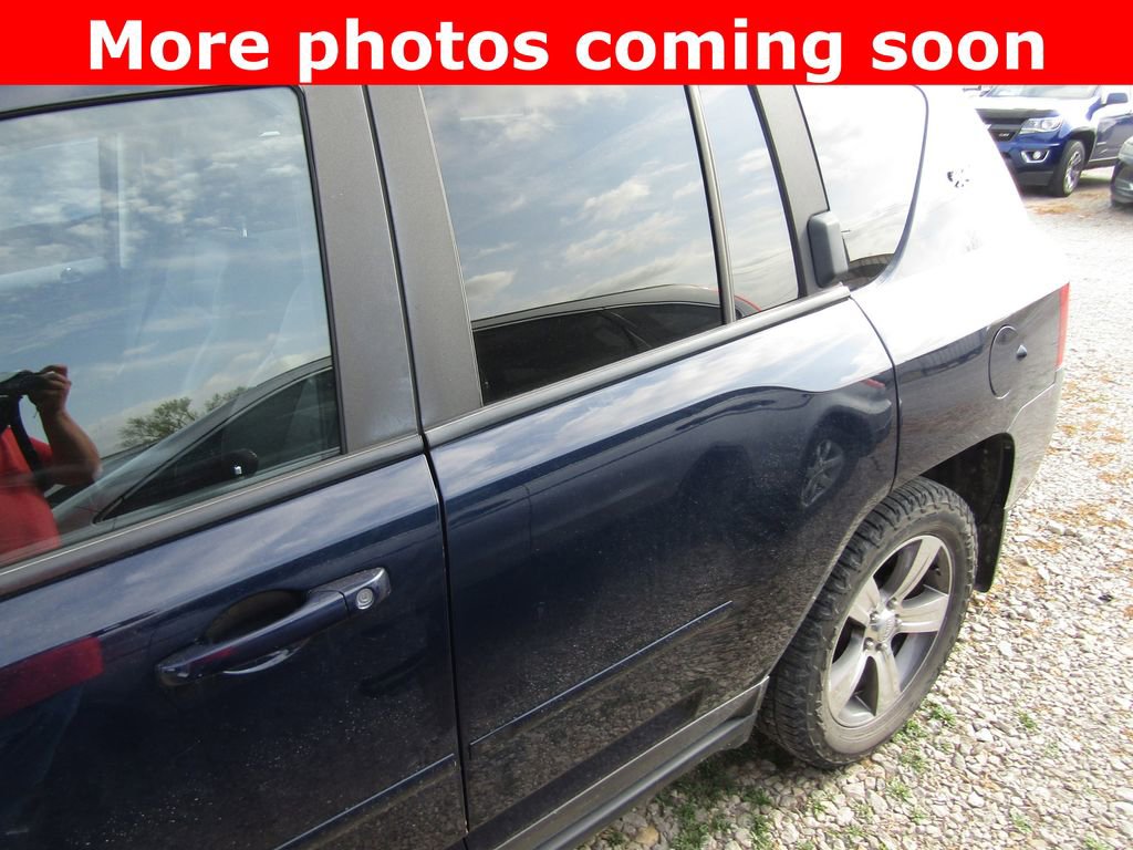 Used 2016 Jeep Compass High Altitude image 2