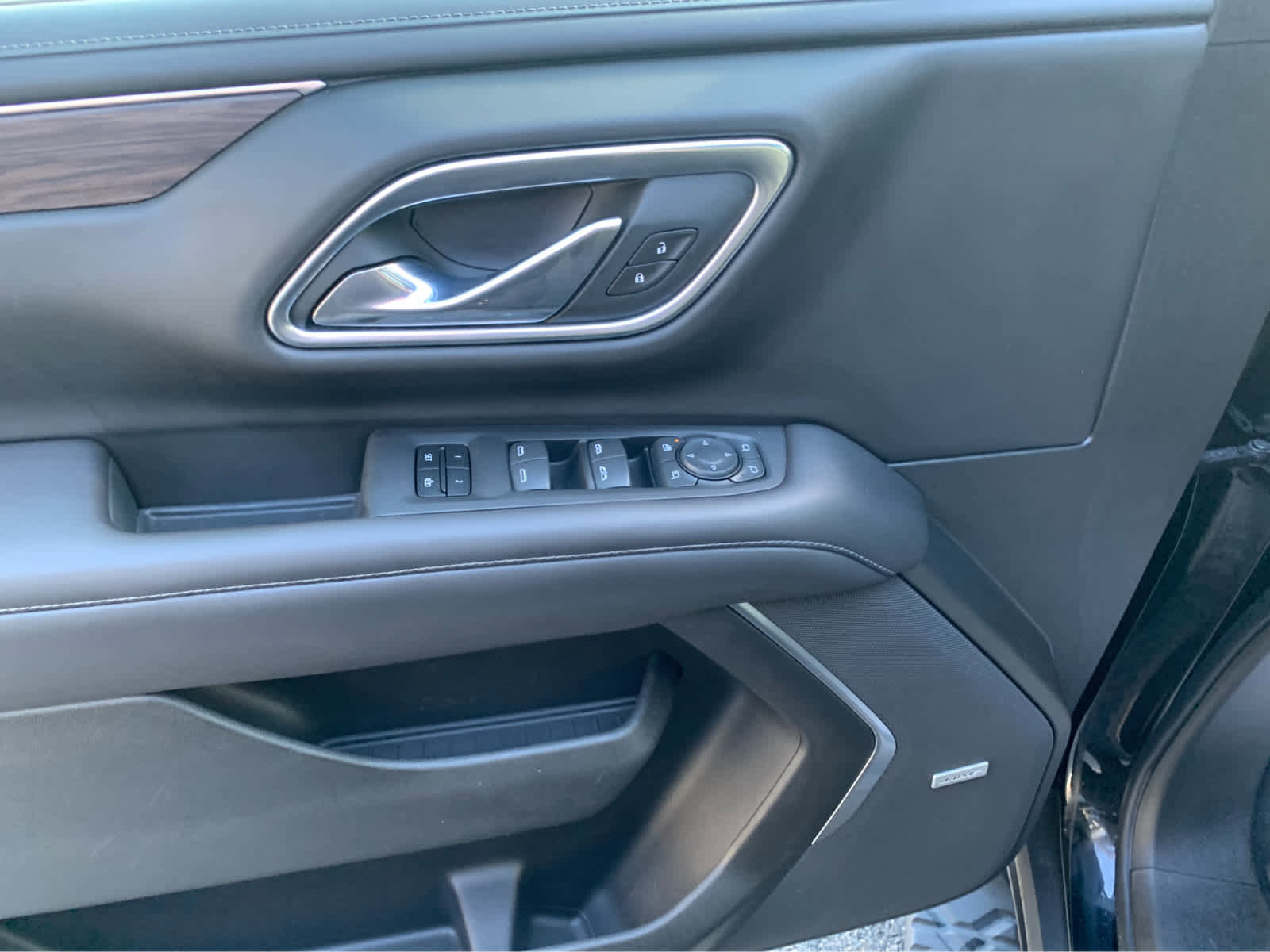 Used 2021 Chevrolet Tahoe Z71 w/ Z71 Signature Package image 13