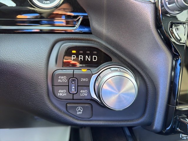 Used 2025 RAM 1500 Laramie w/ Night Edition image 27