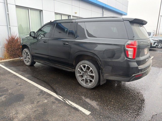 Used 2021 Chevrolet Suburban RST w/ Luxury Package image 2