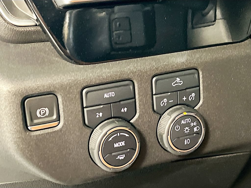 Used 2023 Chevrolet Silverado 1500 RST AWD/4WD image 10