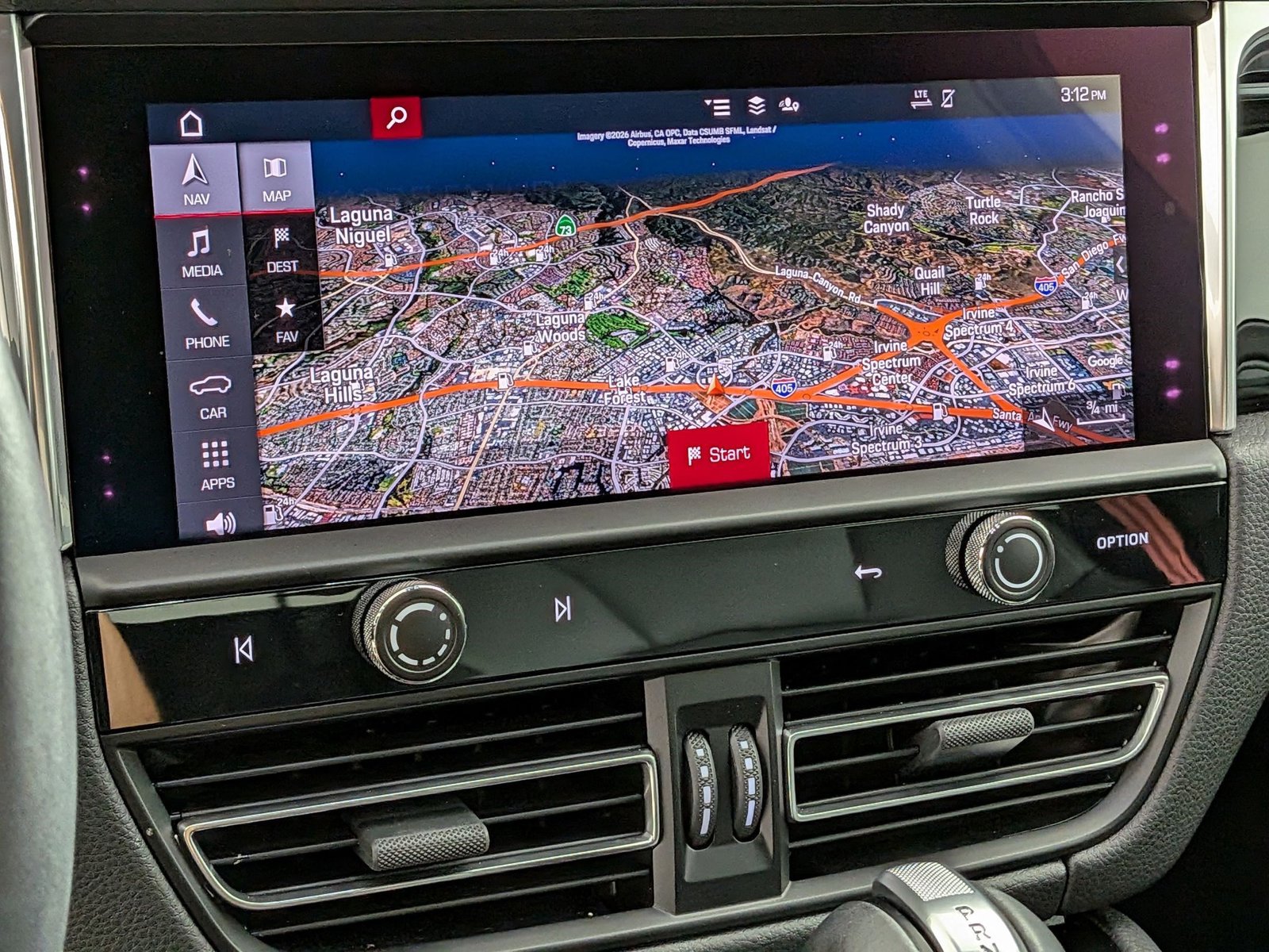 Certified 2025 Porsche Macan S AWD/4WD image 17