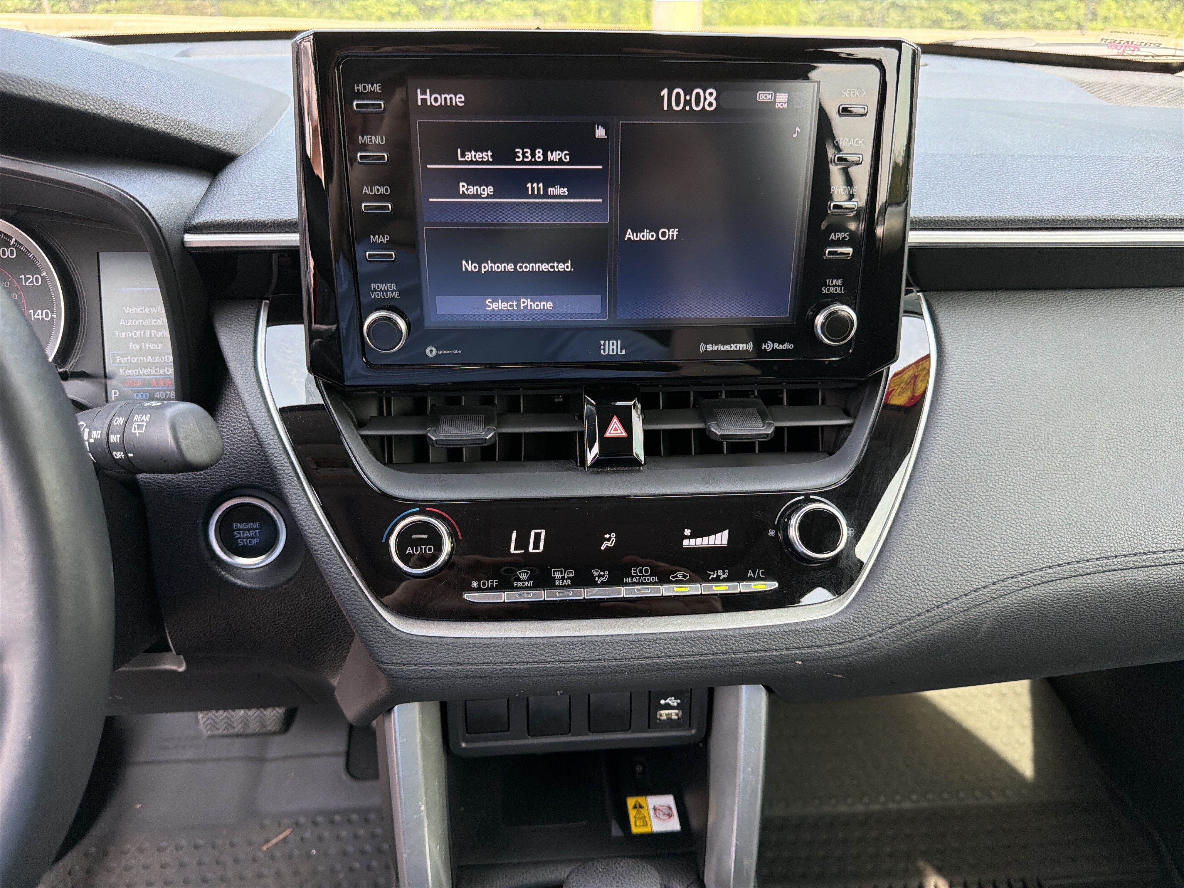 Used 2022 Toyota Corolla Cross LE w/ Moonroof Package FWD image 27
