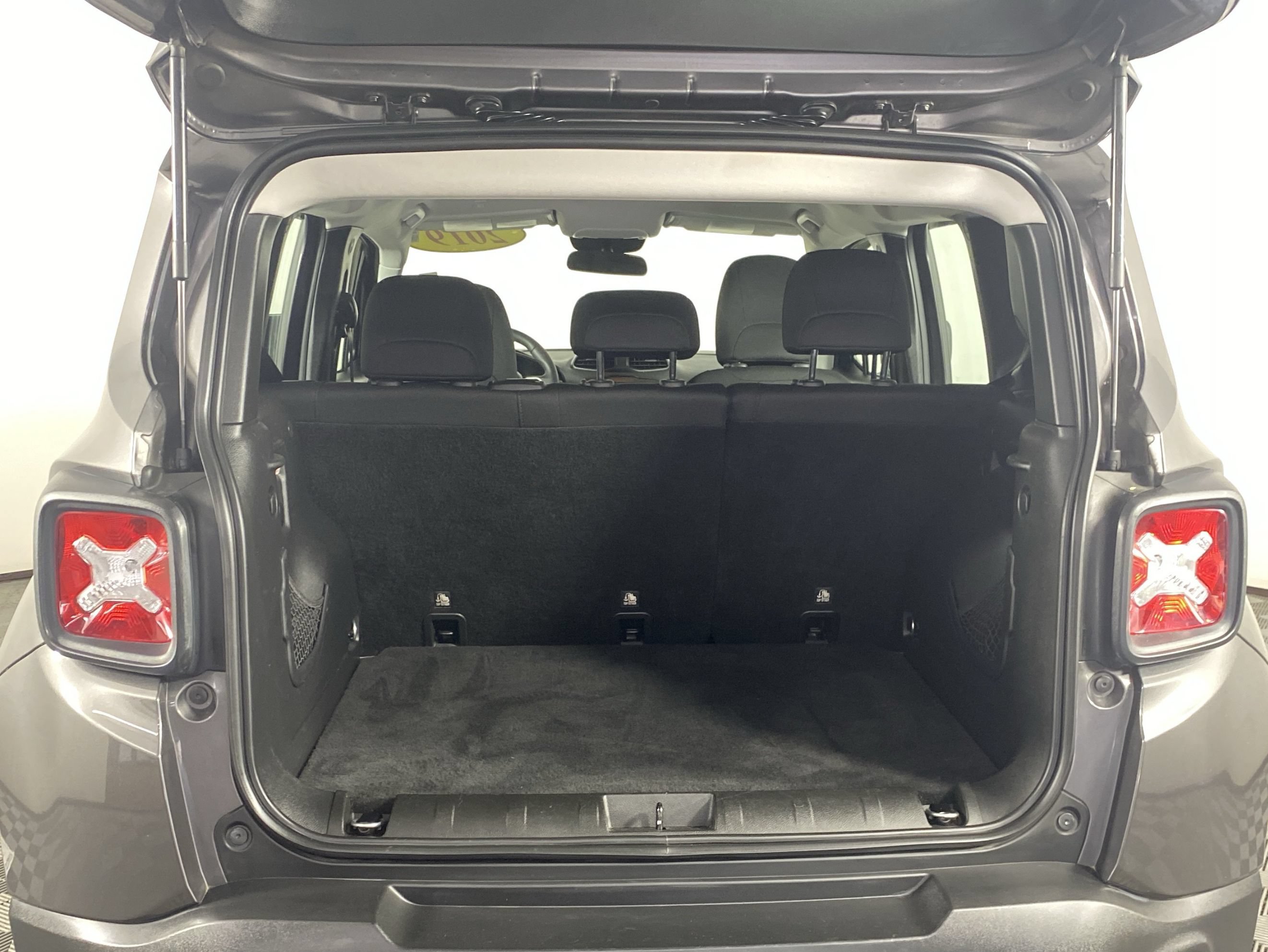 Used 2019 Jeep Renegade Sport AWD/4WD image 31