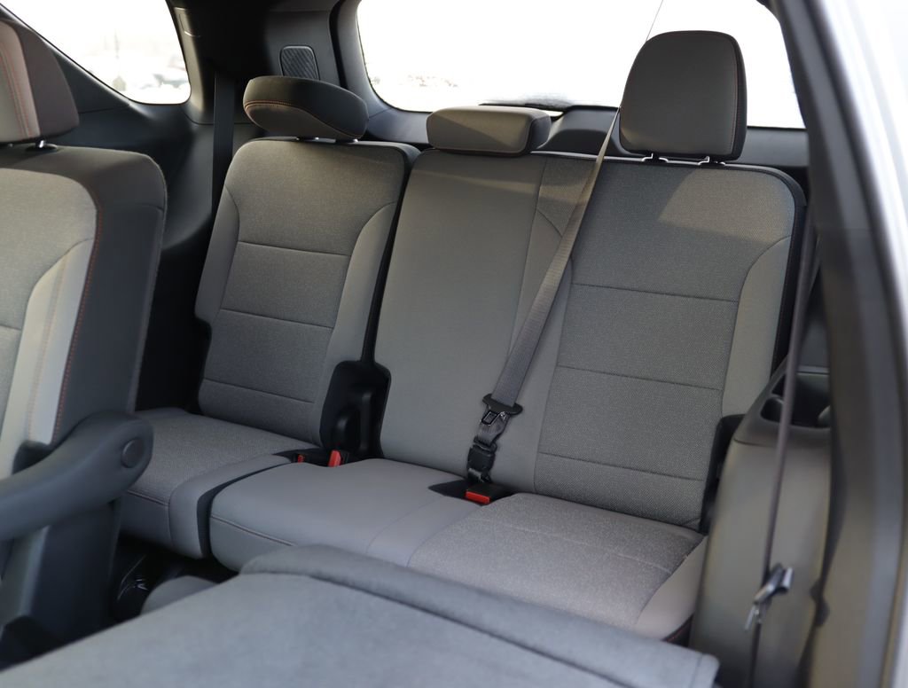 Used 2024 Chevrolet Traverse LT w/ Trailering Package image 28