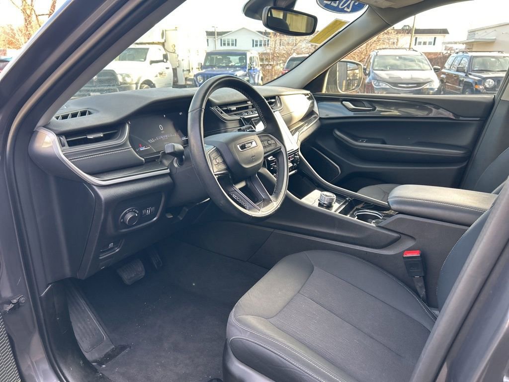 Used 2022 Jeep Grand Cherokee L Laredo w/ Luxury Tech Group I image 49