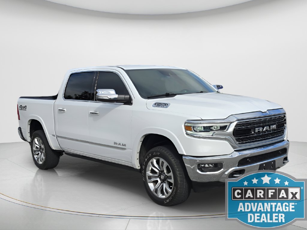 Used 2022 RAM 1500 Limited w/ Off-Road Group AWD/4WD image 3