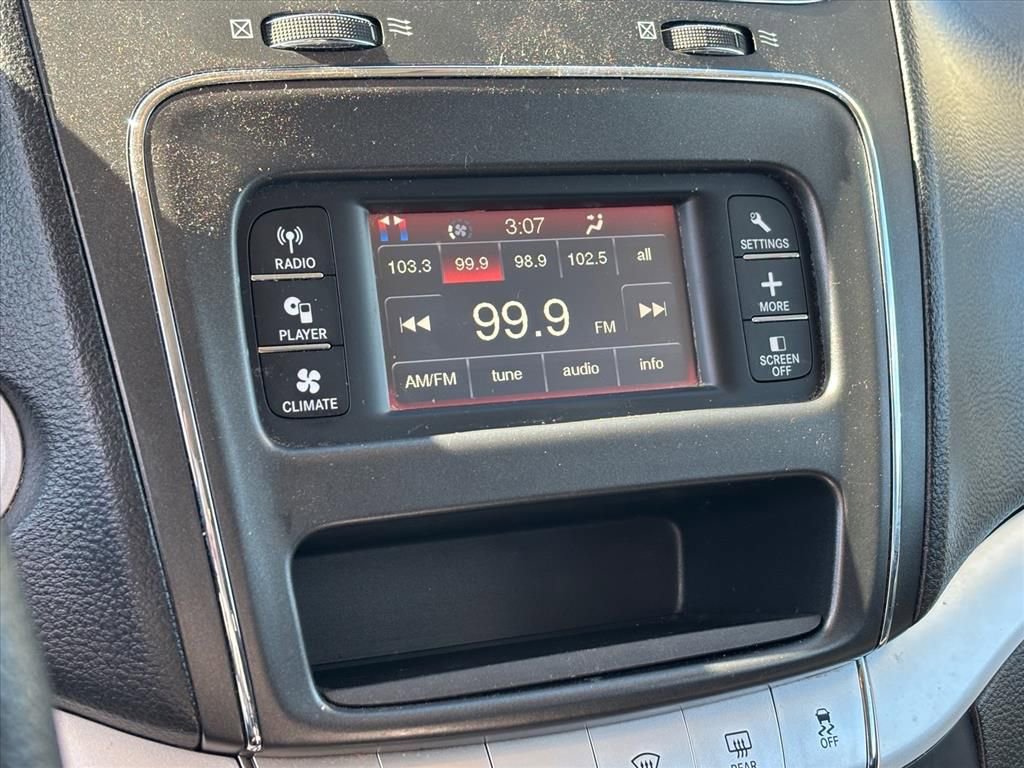 Used 2020 Dodge Journey SE w/ Blacktop Package image 4