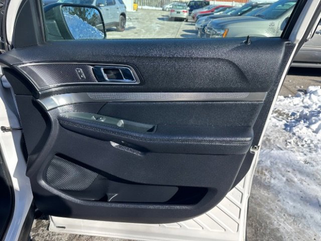 Used 2019 Ford Explorer XLT w/ Equipment Group 202A image 36