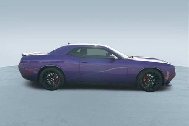 Used 2023 Dodge Challenger R/T w/ Plus Package image 9