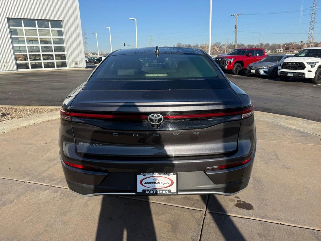 Certified 2024 Toyota Crown image 8