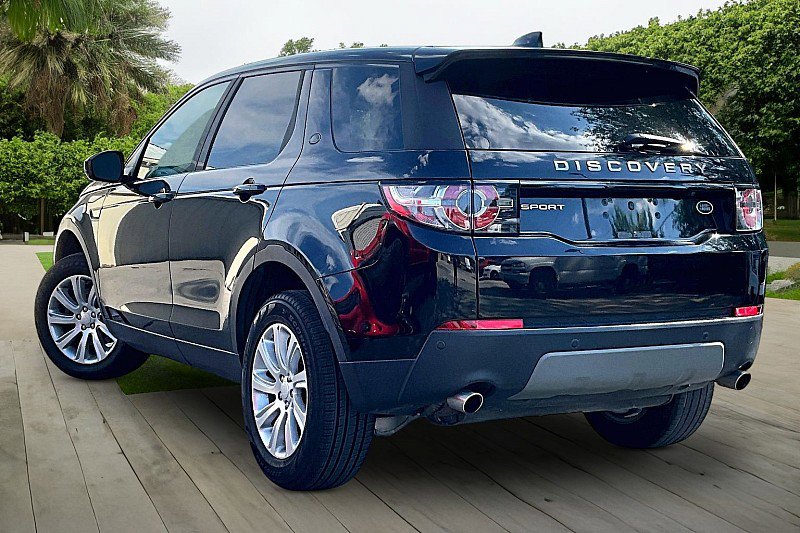 Used 2019 Land Rover Discovery Sport SE AWD/4WD image 10