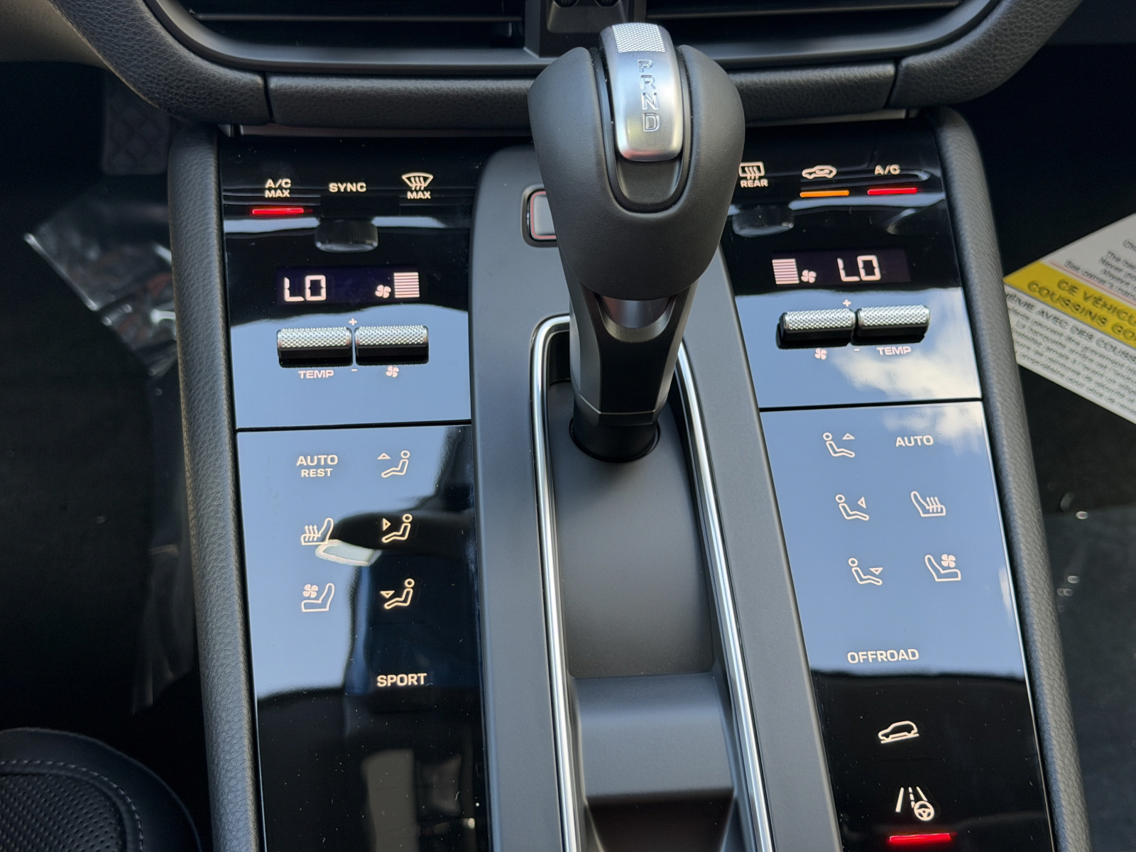 New 2026 Porsche Macan AWD/4WD image 32