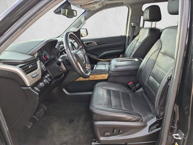 Used 2017 GMC Yukon Denali w/ Open Road Package AWD/4WD image 17