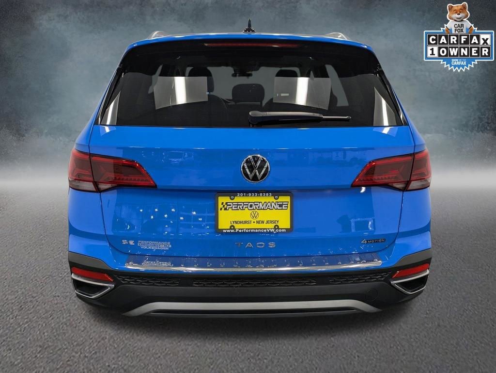 Used 2023 Volkswagen Taos SE w/ Panoramic Sunroof Package image 6