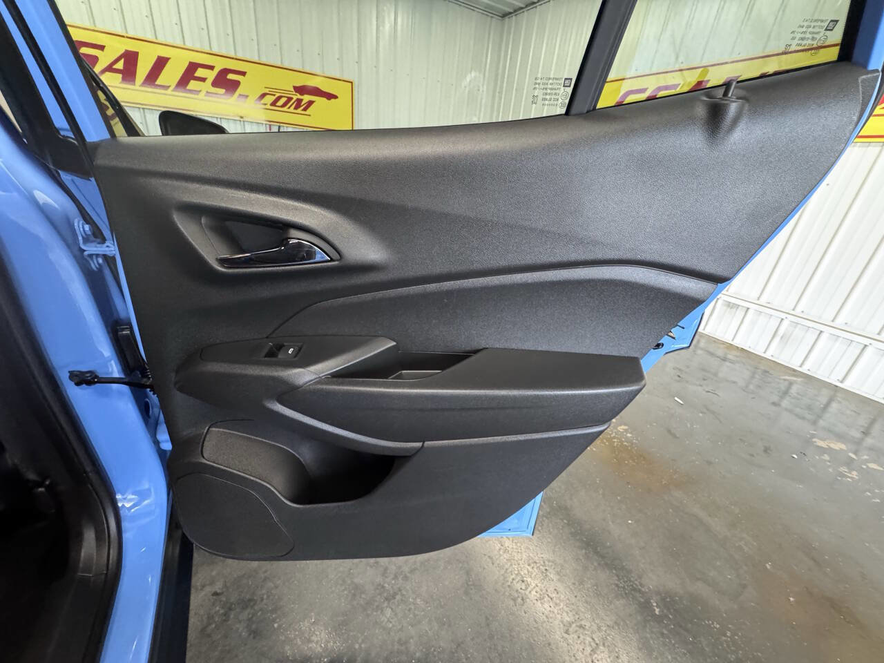 Used 2024 Chevrolet Trax RS w/ Driver Confidence Package image 35