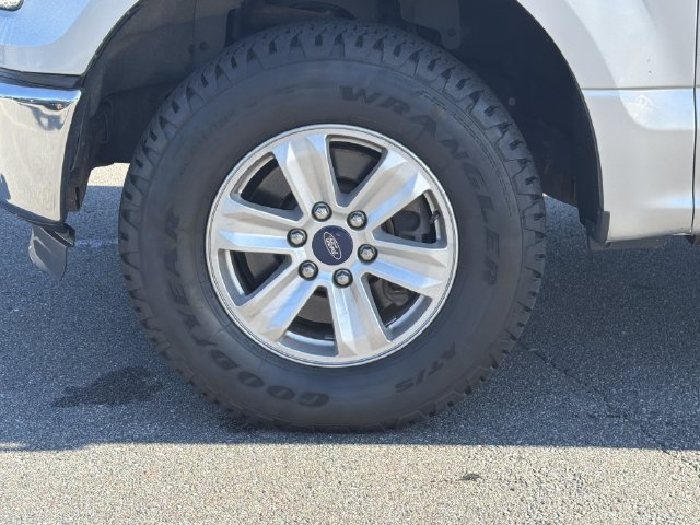 Used 2016 Ford F150 XLT w/ Equipment Group 301A Mid AWD/4WD image 13
