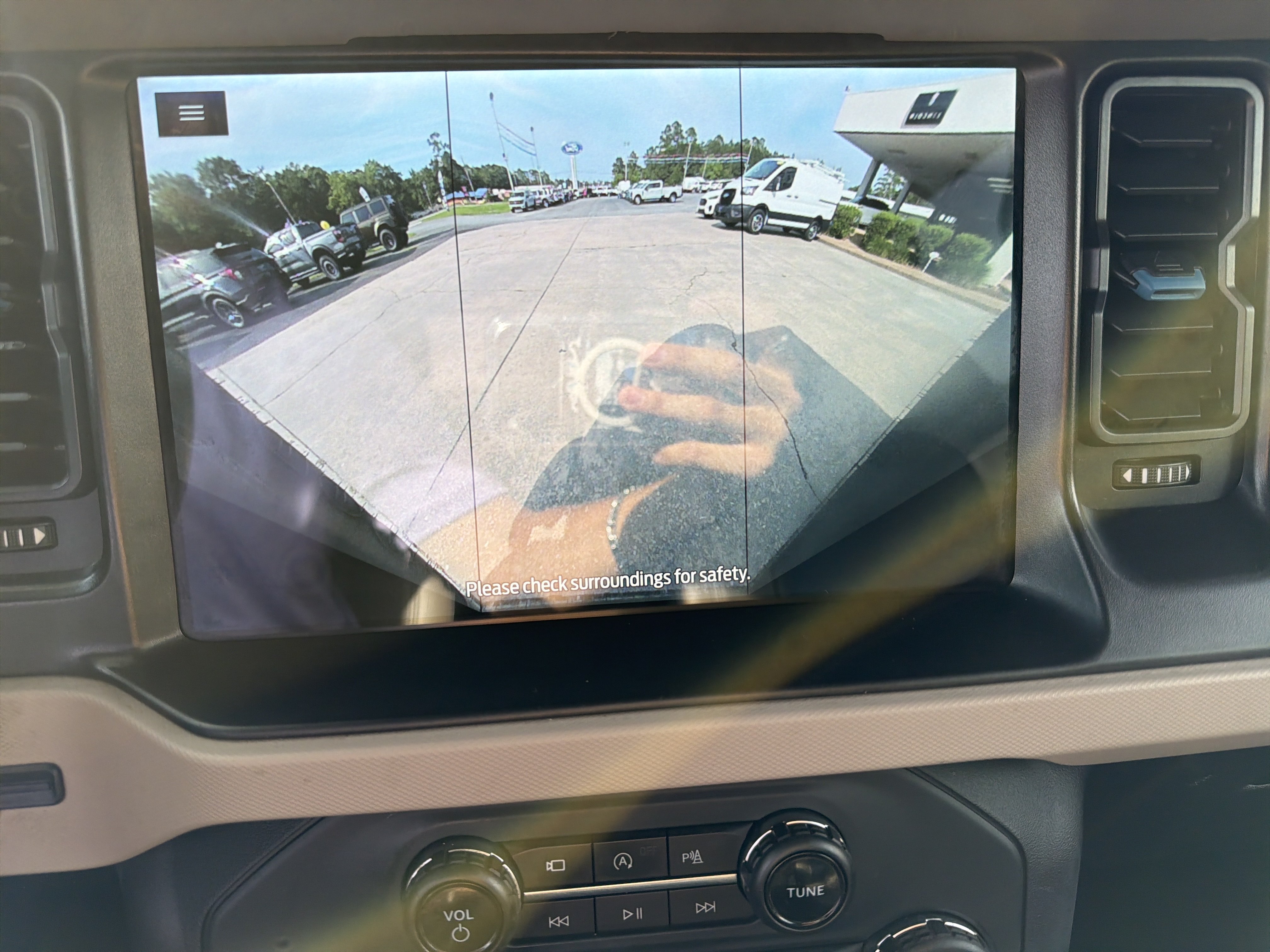 Used 2022 Ford Bronco Wildtrak AWD/4WD image 15