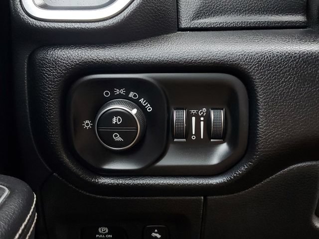 Certified 2022 RAM 1500 Laramie RWD image 36