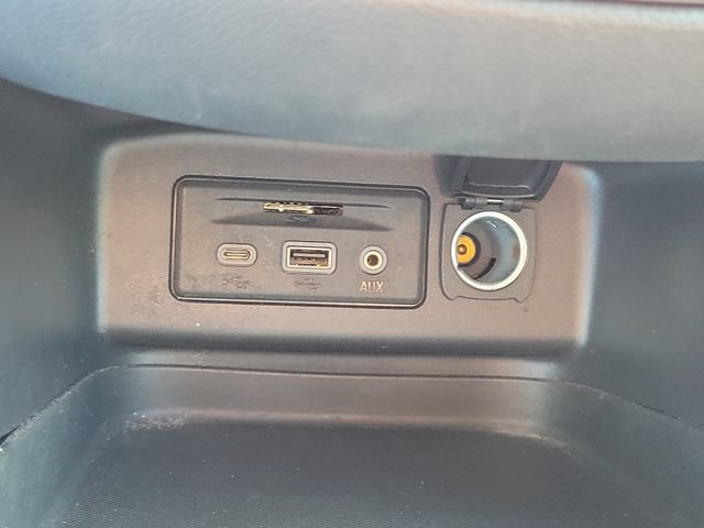 Used 2024 Chevrolet Equinox RS w/ RS Leather Package FWD image 28
