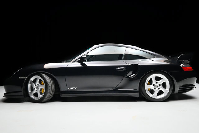 Used 2003 Porsche 911 GT2 RWD image 20