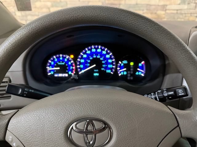 Used 2010 Toyota Sienna LE FWD image 14
