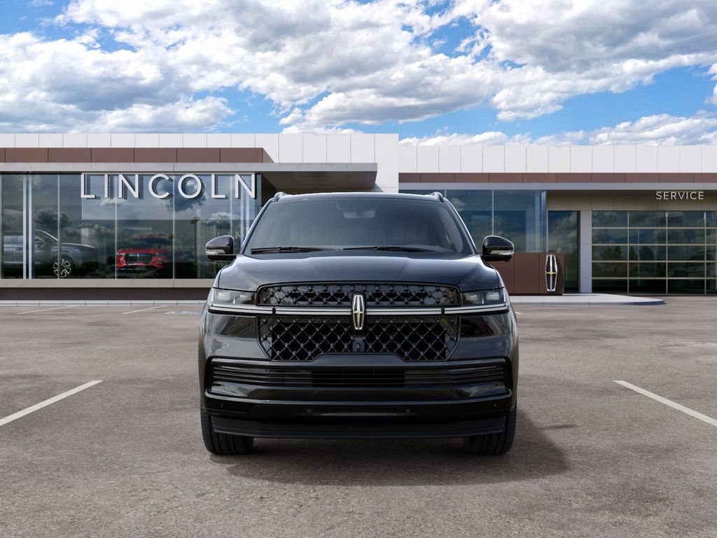 New 2027 Lincoln Navigator Reserve w/ Jet Appearance Package AWD/4WD image 3